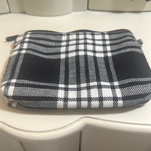 Thirty One Gifts Small Zipper Pouch